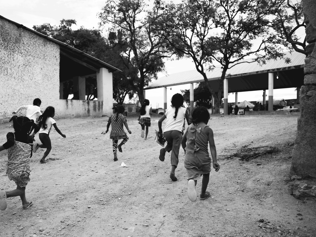 LOS NIÑOS DE TU TIERRA a Garazi Arana