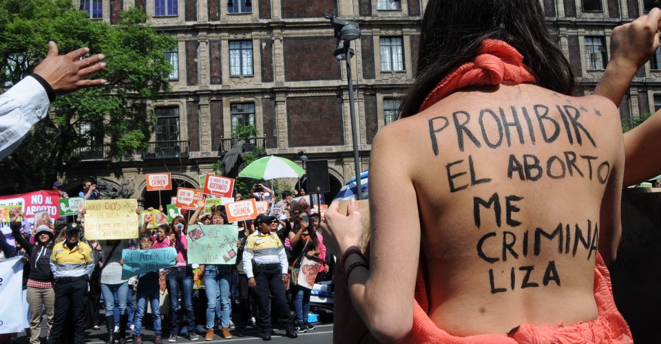 EL ABORTO UN NEGOCIO RENTABLE