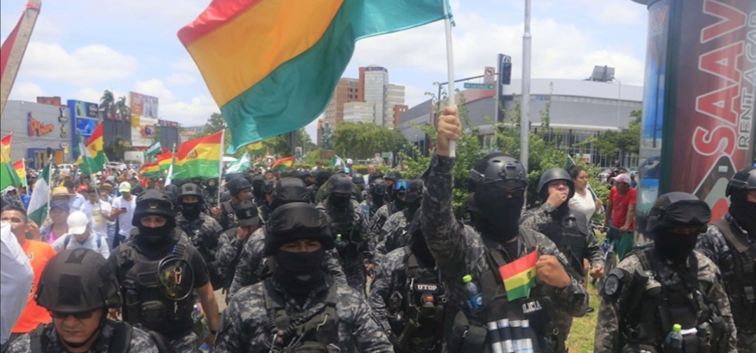 A MOVILIZARNOS CONTRA EL GOLPE DE ESTADO EN BOLIVIA