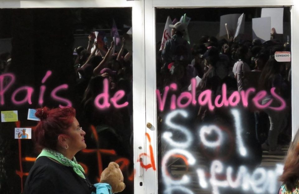 LA VIOLENCIA HACIA LAS MUJERES Y LA ANTIDEMOCRACIA EN LA UNAM: EL VIRUS SOCIAL QUE SIGUE SIN ATENdERSE